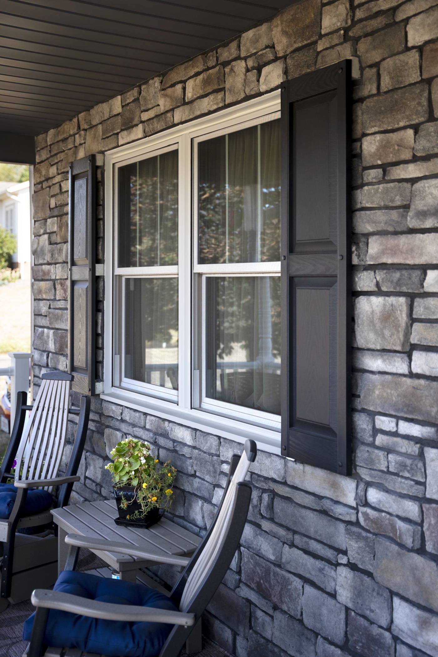 Aeris Double Hung Colonial Contoured Internal Grid White 2 replacement window style option